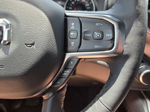 Used 2025 RAM 1500 Big Horn AWD/4WD image 34