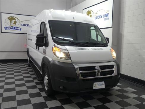 Used 2018 RAM ProMaster 2500 w/ Premium Appearance Group image 4