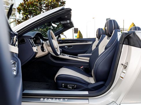 New 2026 Bentley Continental GTC image 30