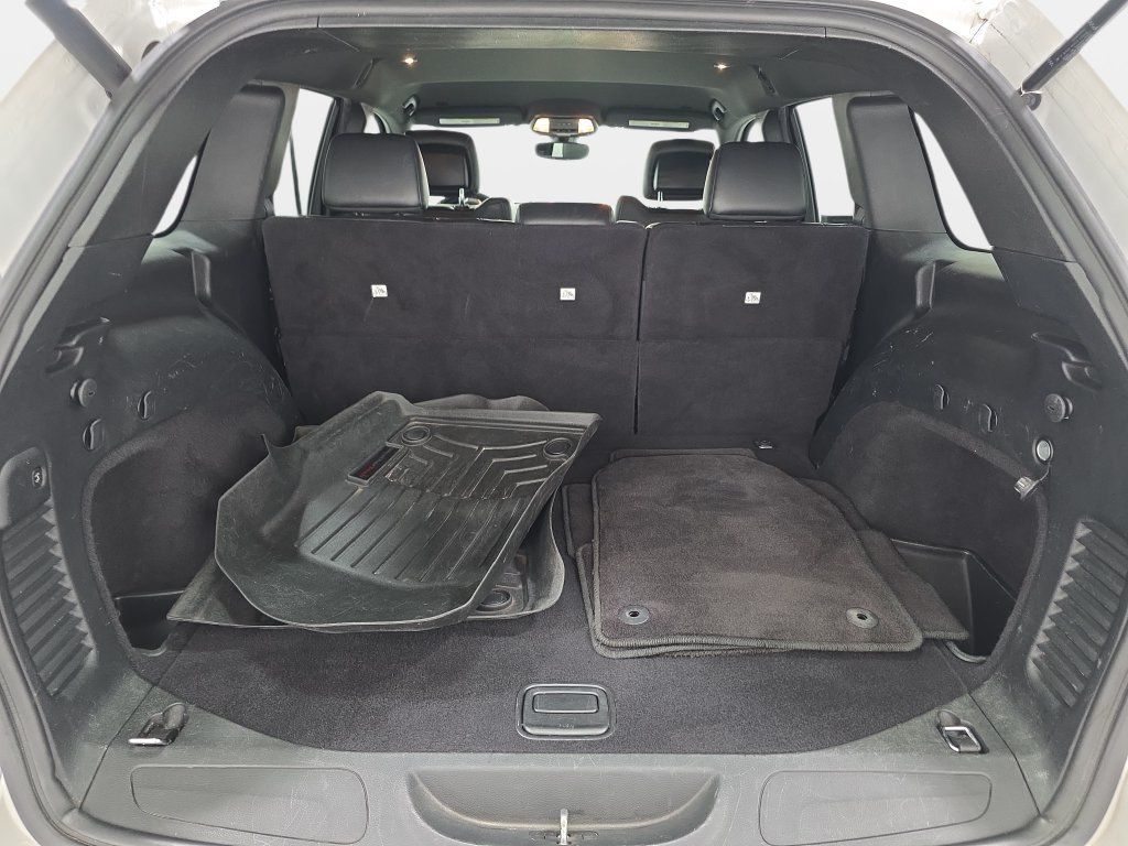 Used 2018 Jeep Grand Cherokee Altitude AWD/4WD image 33