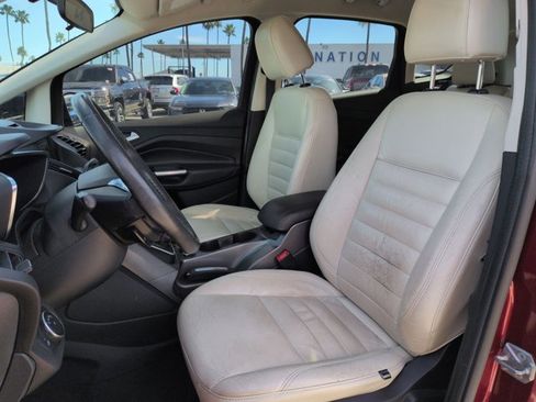 Used 2017 Ford C-MAX Energi SE w/ Equipment Group 401A image 16