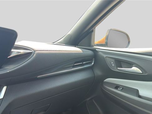 Used 2024 Buick Envista Preferred w/ Convenience I Package FWD image 11