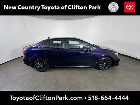 Used 2024 Toyota Corolla XSE FWD image 2