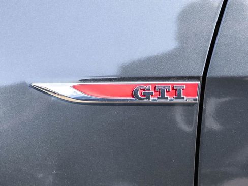 Used 2016 Volkswagen GTI SE w/ Lighting Package (SEL) image 18