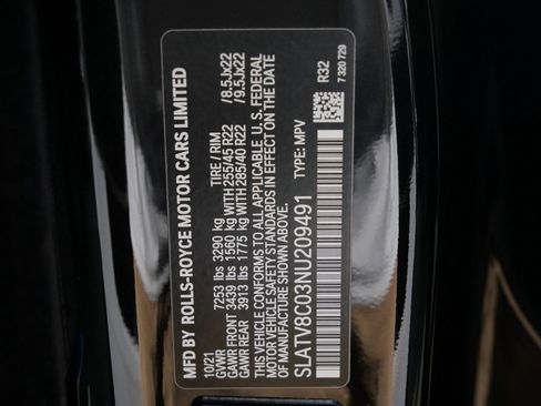 Certified 2022 Rolls-Royce Cullinan Black Badge image 35