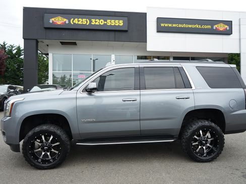 Used 2020 GMC Yukon SLT w/ Open Road Package AWD/4WD image 2