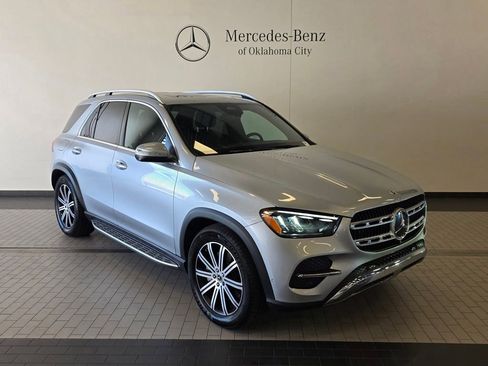 Certified 2025 Mercedes-Benz GLE 450 4MATIC image 3