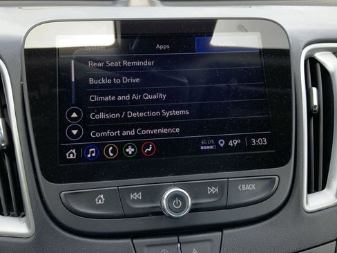 Used 2024 Chevrolet Malibu LT image 37