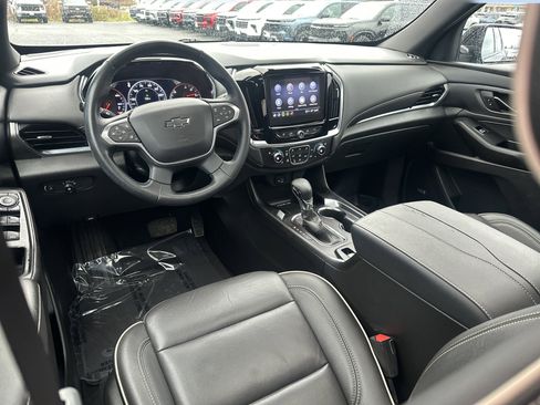 Certified 2023 Chevrolet Traverse Premier w/ Redline Edition image 6