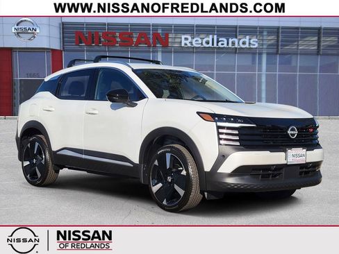 New 2026 Nissan Kicks SR w/ SR Premium Package FWD image 1