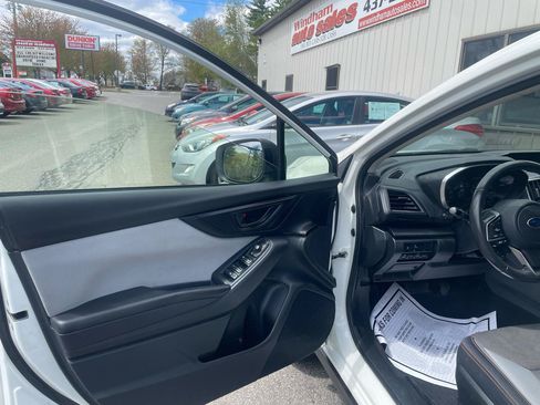 Used 2019 Subaru Crosstrek 2.0i Premium w/ Eyesight System AWD/4WD image 10