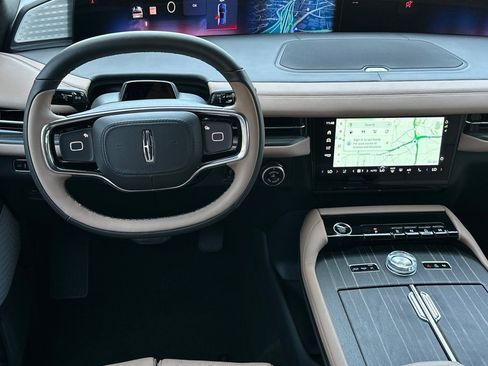 New 2026 Lincoln Navigator Black Label AWD/4WD image 13