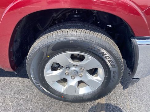 Used 2025 RAM 1500 Big Horn AWD/4WD image 33