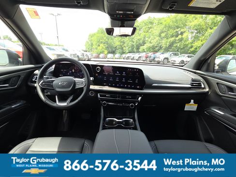 New 2026 Chevrolet Traverse LT w/ Midnight/Sport Edition FWD image 29
