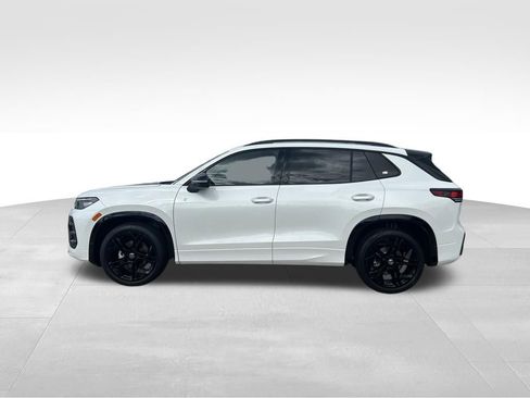 New 2026 Volkswagen Tiguan SE R-Line image 2