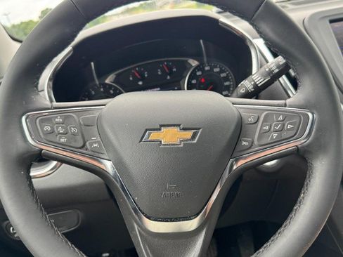 Used 2024 Chevrolet Equinox LT w/ LPO, Floor Liner Package FWD image 16