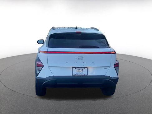 Used 2025 Hyundai Kona SEL image 12