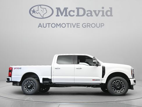 Used 2026 Ford F250 Platinum AWD/4WD image 17