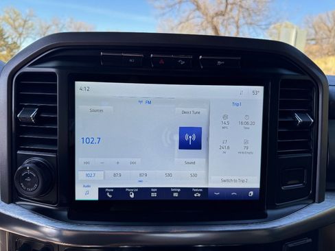 Used 2022 Ford F150 Lariat w/ Max Trailer Tow Package image 15