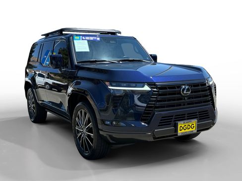 Used 2024 Lexus GX 550 w/ Accessory Package (31) AWD/4WD image 7