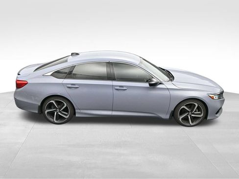 Used 2022 Honda Accord Sport image 32