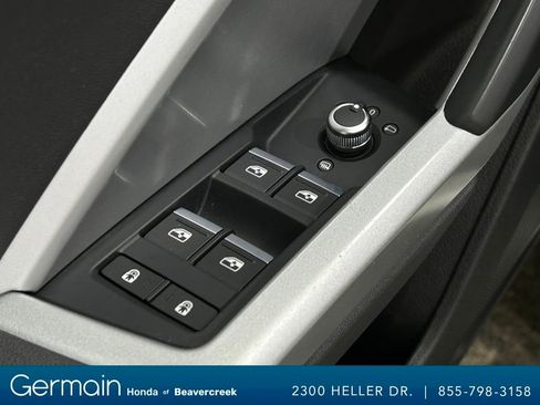 Used 2021 Audi Q3 2.0T Premium image 18