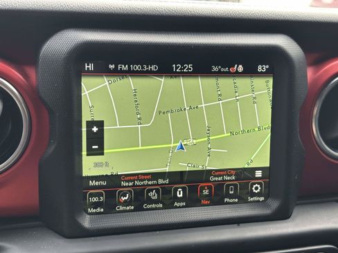 Used 2021 Jeep Gladiator Rubicon AWD/4WD image 34