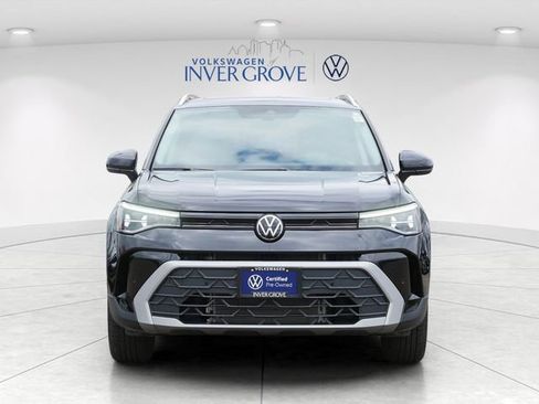 Used 2025 Volkswagen Taos SE AWD/4WD image 2