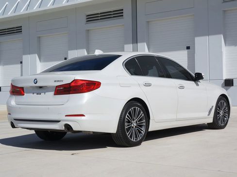 Used 2018 BMW 530i image 13