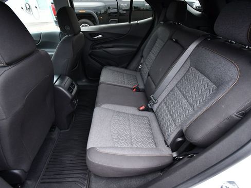 Used 2024 Chevrolet Equinox LT AWD/4WD image 16