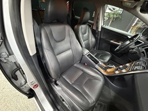 Used 2017 Volvo XC60 T5 Inscription w/ Advanced Package AWD/4WD image 21