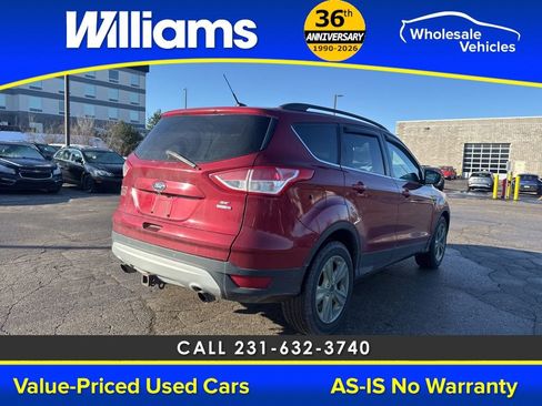Used 2015 Ford Escape SE w/ Equipment Group 201A image 14