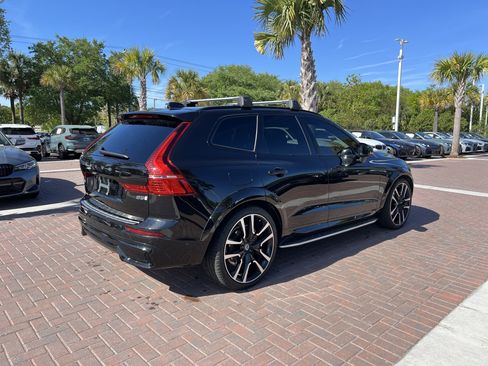 Used 2023 Volvo XC60 B5 Ultimate w/ Climate Package image 10
