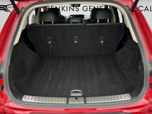 Certified 2025 Genesis GV70 2.5T AWD/4WD image 12