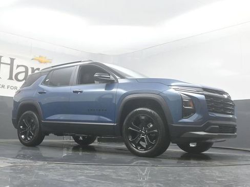 New 2026 Chevrolet Equinox LT w/ Midnight Edition FWD image 2