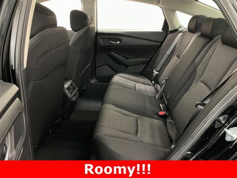 Used 2025 Honda Accord SE image 10