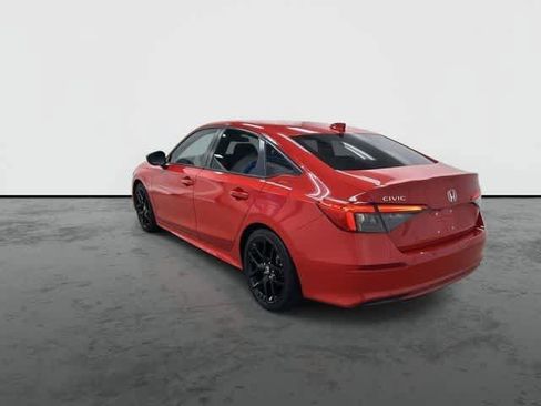Used 2023 Honda Civic Sport image 2