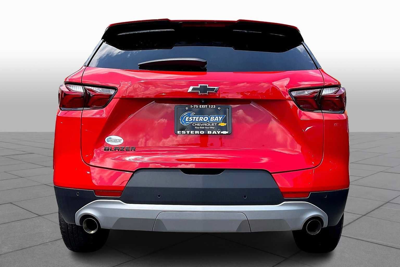 Used 2022 Chevrolet Blazer LT w/ Midnight/Sport Edition FWD image 5