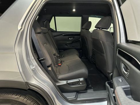 Used 2023 Honda Pilot Sport image 36