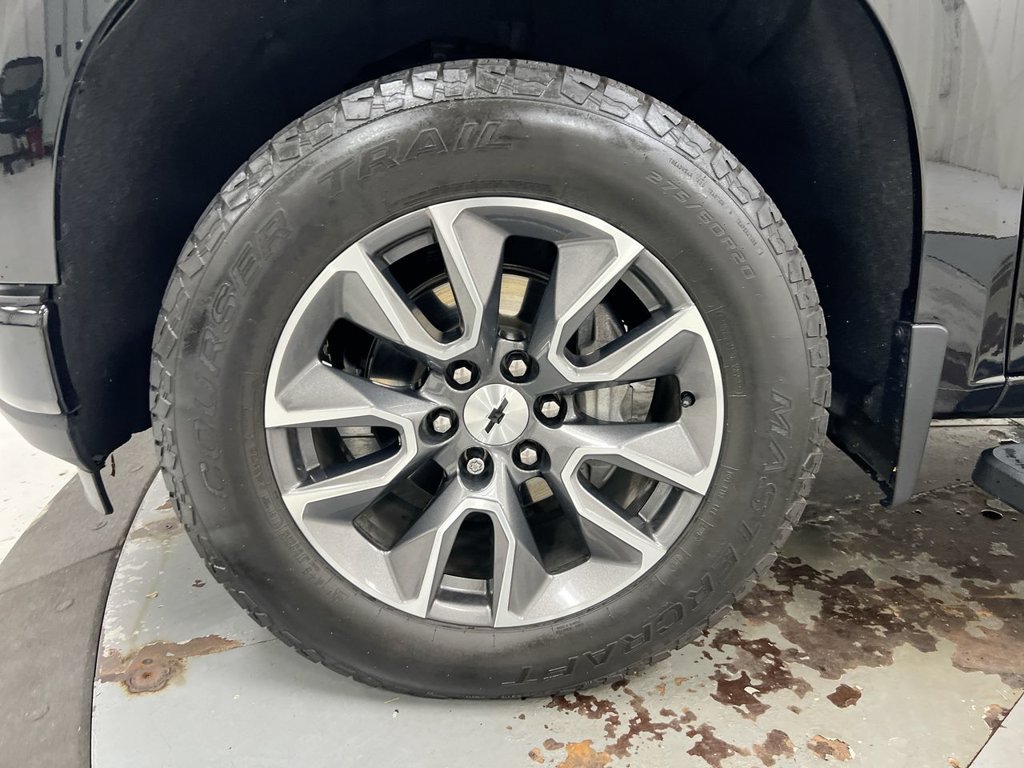 Used 2019 Chevrolet Silverado 1500 RST AWD/4WD image 26