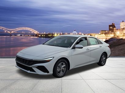 New 2026 Hyundai Elantra SE