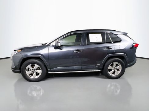 Used 2021 Toyota RAV4 Limited AWD/4WD image 9