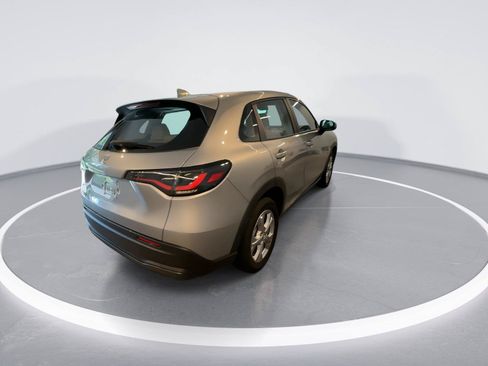 Used 2025 Honda HR-V LX image 7