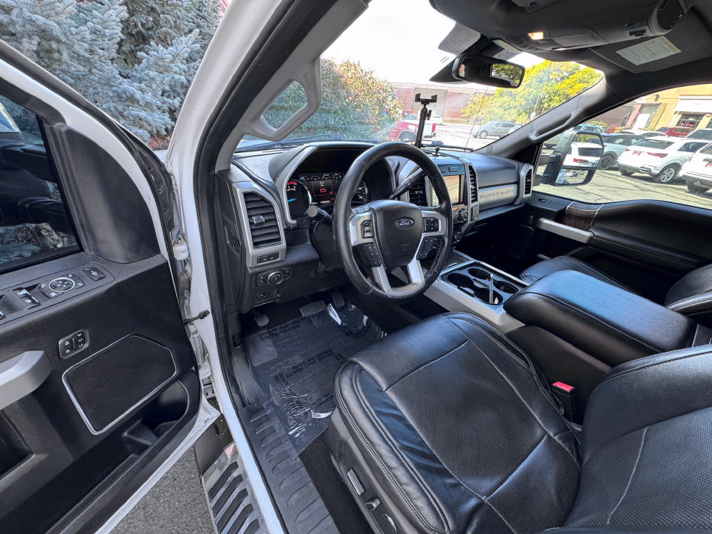 Used 2019 Ford F250 Lariat w/ Lariat Ultimate Package AWD/4WD image 19