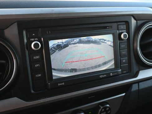 Used 2019 Toyota Tacoma SR5 image 11