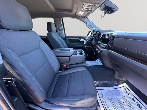 Used 2022 GMC Sierra 1500 Elevation image 28