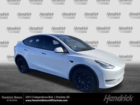 Used 2021 Tesla Model Y Long Range image 1