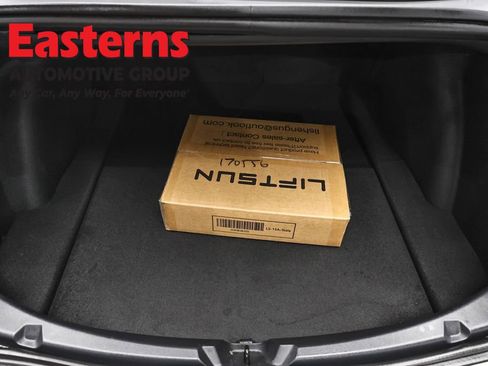 Used 2023 Tesla Model 3 Standard Range RWD image 9