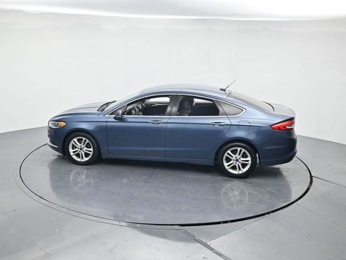 Used 2018 Ford Fusion SE image 40