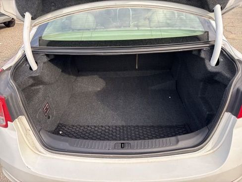 Used 2015 Chevrolet Malibu LT w/ Power Convenience Package image 5